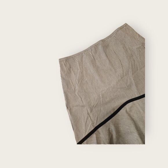 Vintage Y2k early 2000s My Michelle black striped preppy knee length skirt - Picture 3 of 4
